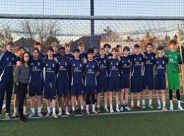 Unsere B-Junioren in den neuen Trikots